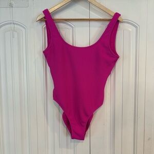 Love & Sports‎ Pink Textured One Piece Swimsuit Size Medium